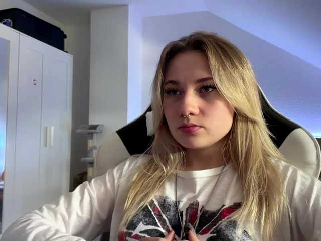 FlippyPippy live cam on BongaCams