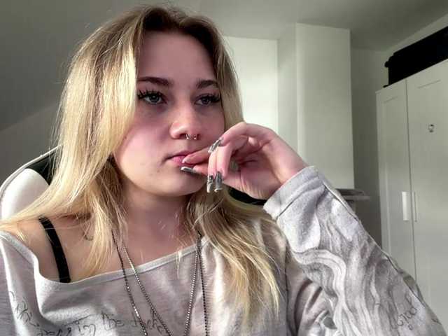 FlippyPippy live cam on BongaCams