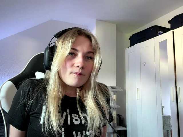 flippypippy live sex show