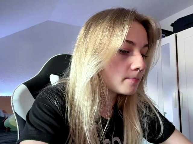 FlippyPippy live webcam show
