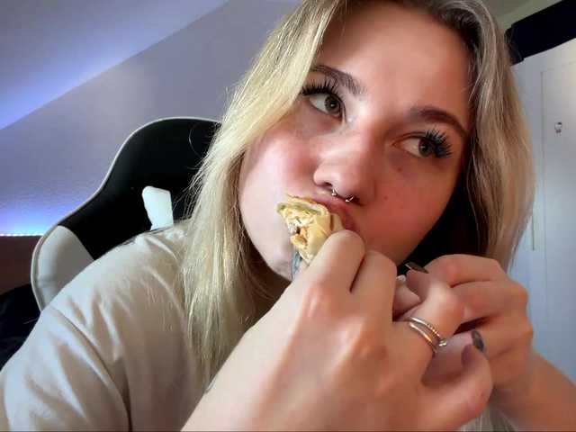 FlippyPippy live cam on BongaCams