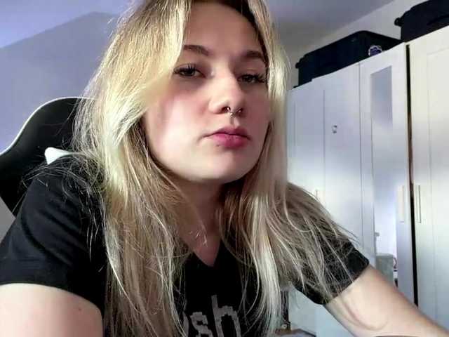 FlippyPippy live cam on BongaCams