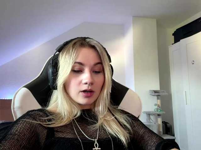 FlippyPippy live cam on BongaCams