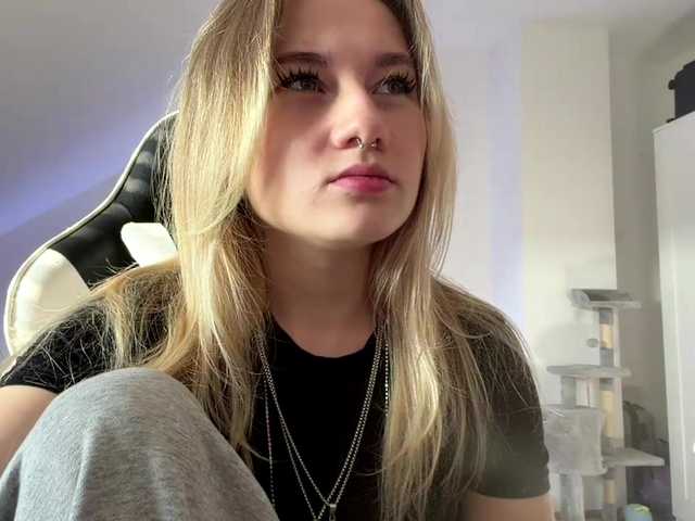 FlippyPippy live cam on BongaCams