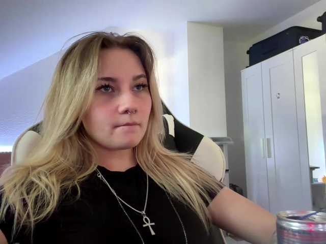 FlippyPippy live cam on BongaCams