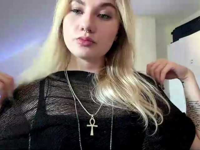 FlippyPippy live cam on BongaCams
