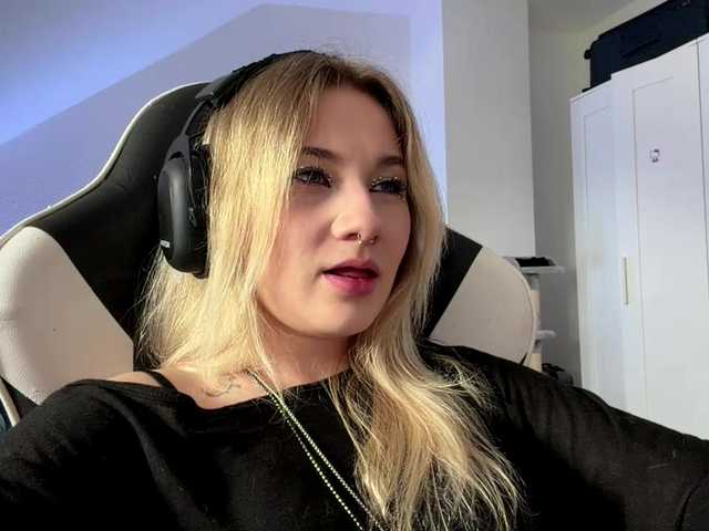 FlippyPippy live webcam show