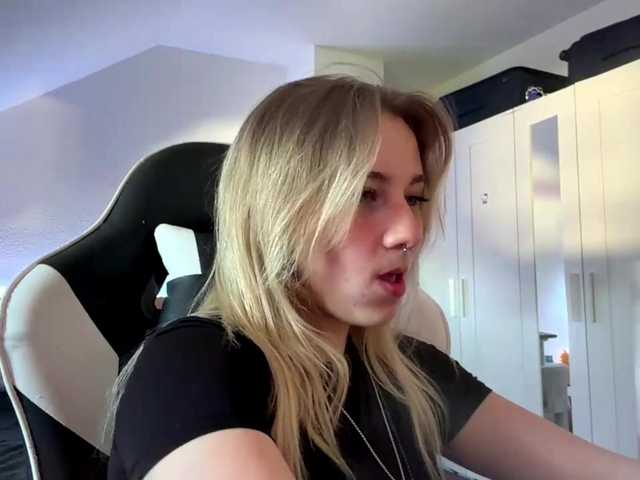 FlippyPippy live cam on BongaCams