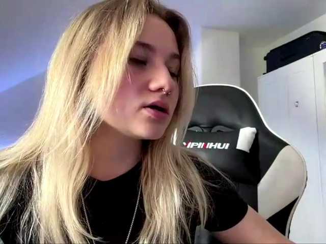FlippyPippy live cam on BongaCams