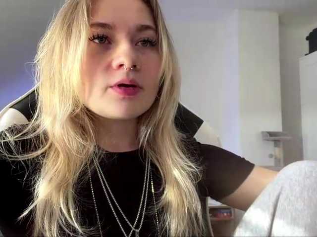 FlippyPippy live cam on BongaCams