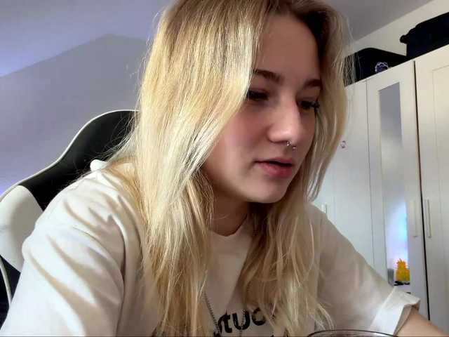 FlippyPippy live webcam show