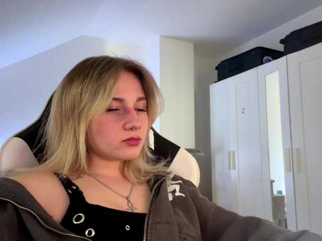 FlippyPippy live cam on BongaCams