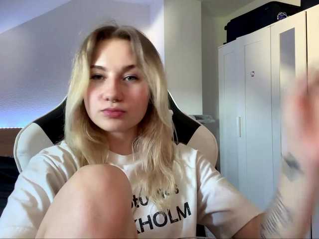 FlippyPippy live cam on BongaCams