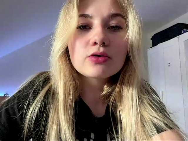 FlippyPippy live cam on BongaCams