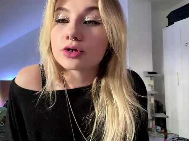 FlippyPippy live cam on BongaCams