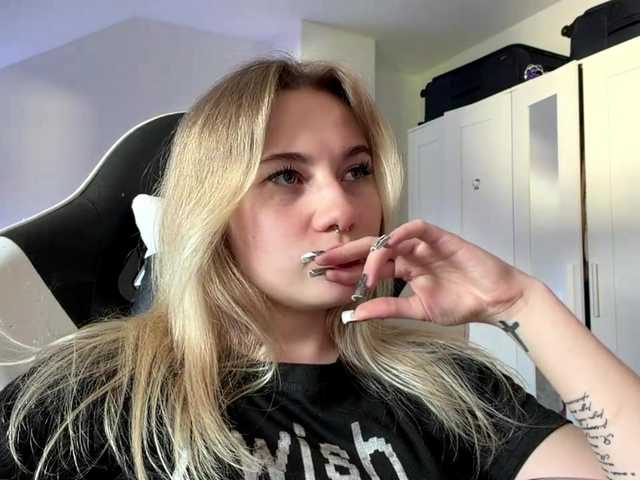 FlippyPippy live cam on BongaCams
