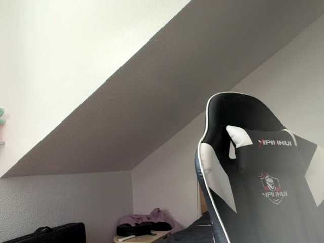 FlippyPippy live cam on BongaCams
