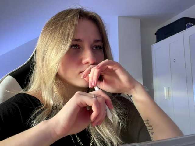 FlippyPippy live cam on BongaCams