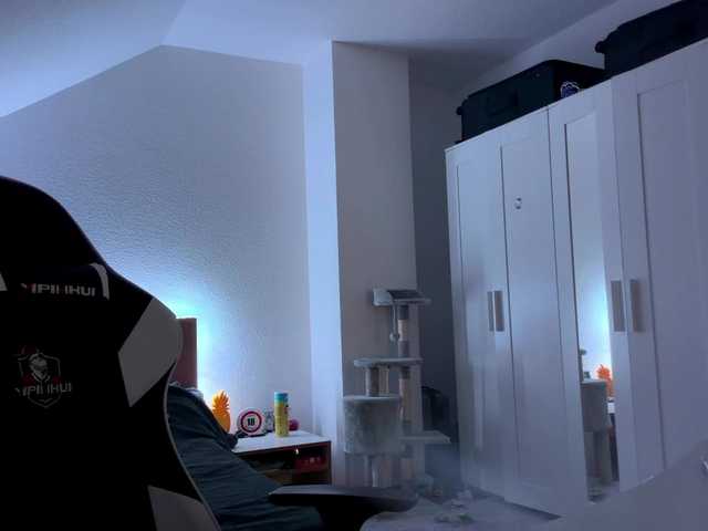 FlippyPippy live cam on BongaCams