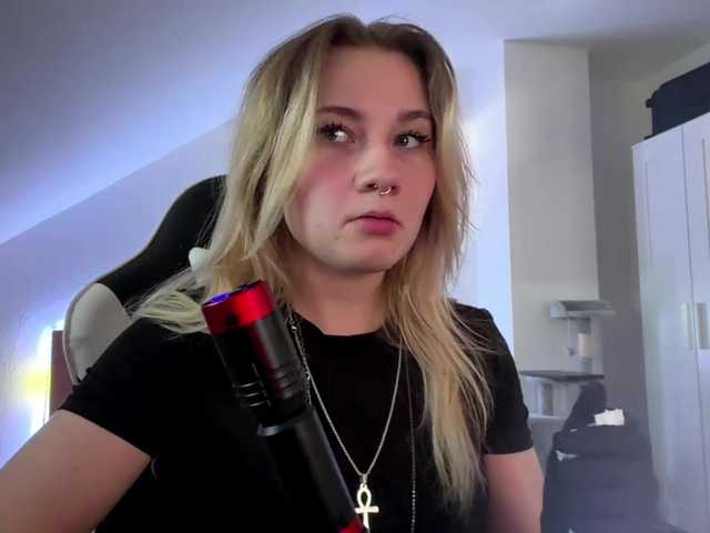 FlippyPippy live cam on BongaCams