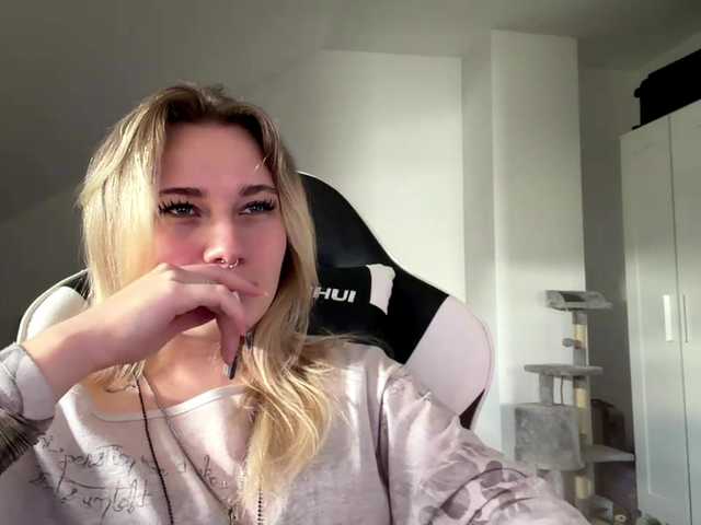 FlippyPippy live cam on BongaCams