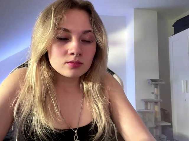 FlippyPippy live cam on BongaCams