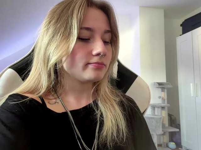 FlippyPippy live cam on BongaCams