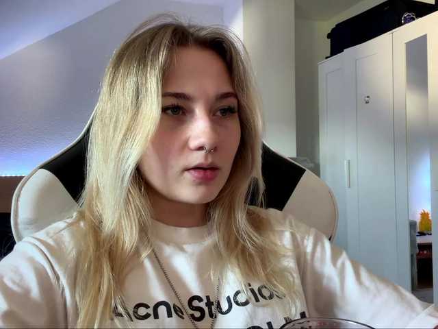 FlippyPippy live cam on BongaCams