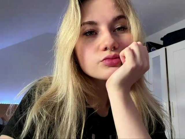 FlippyPippy live webcam show