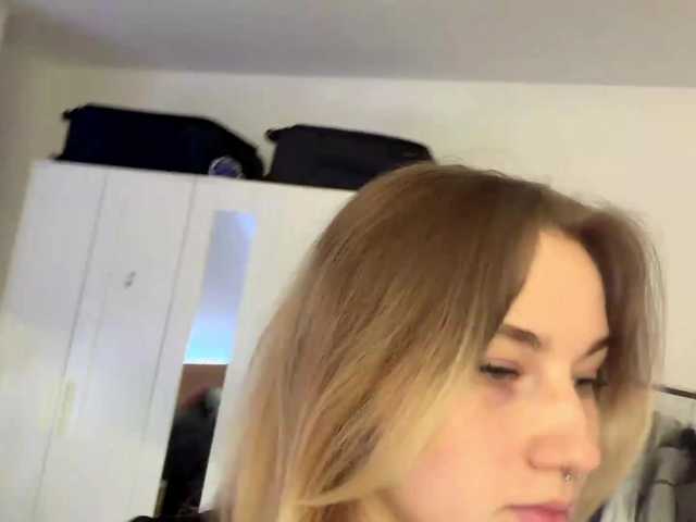 FlippyPippy live cam on BongaCams