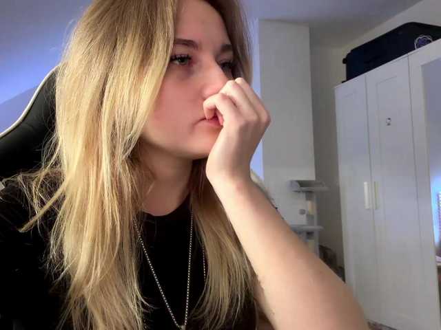 FlippyPippy live cam on BongaCams