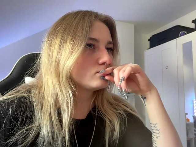FlippyPippy live cam on BongaCams