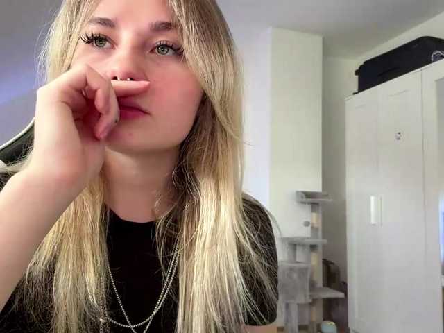 FlippyPippy live cam on BongaCams