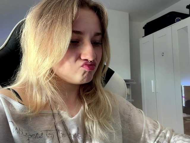 FlippyPippy live cam on BongaCams