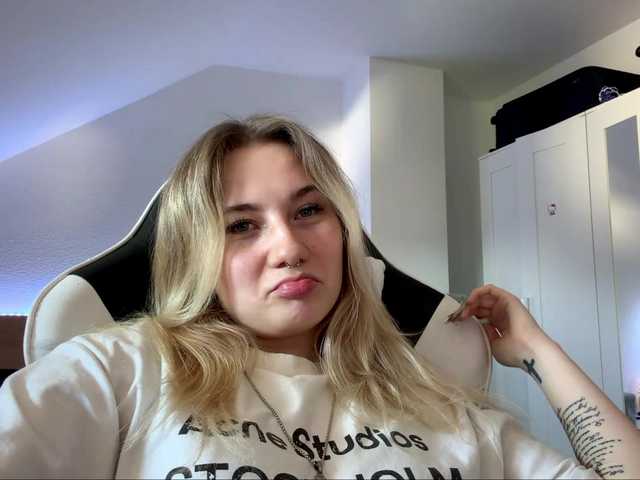 FlippyPippy live cam on BongaCams