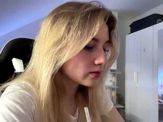 FlippyPippy live cam on BongaCams