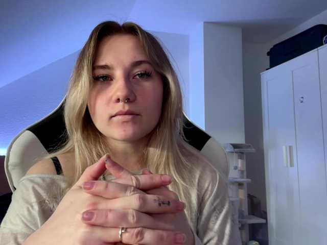 FlippyPippy live cam on BongaCams
