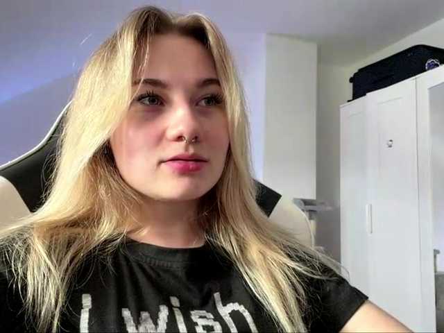 FlippyPippy live webcam show