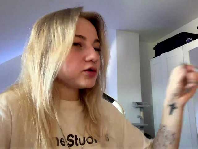 FlippyPippy live cam on BongaCams