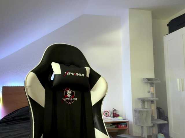 FlippyPippy live cam on BongaCams
