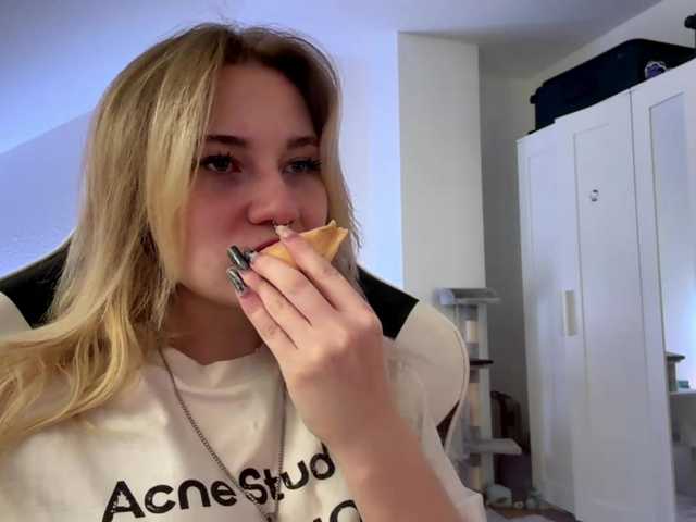 FlippyPippy live cam on BongaCams