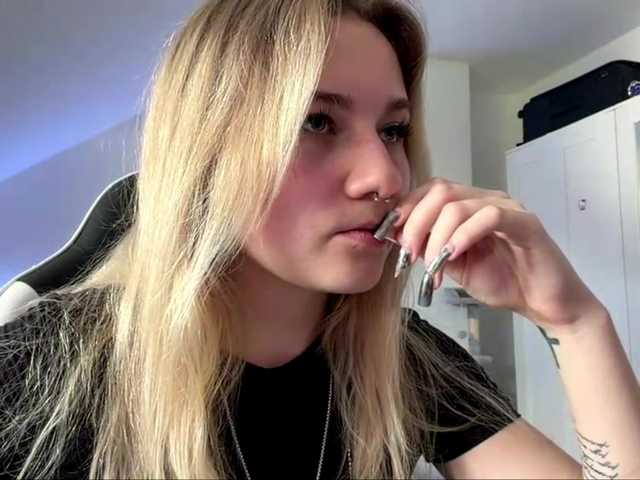 FlippyPippy live webcam show