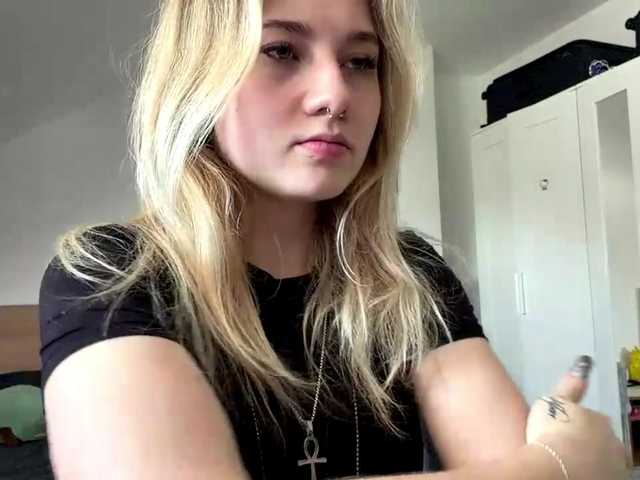 FlippyPippy live cam on BongaCams