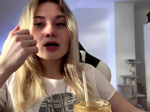 FlippyPippy live cam on BongaCams