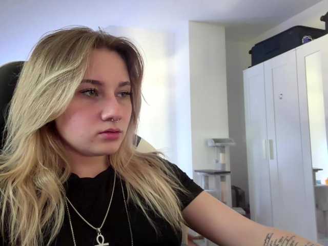 FlippyPippy live cam on BongaCams