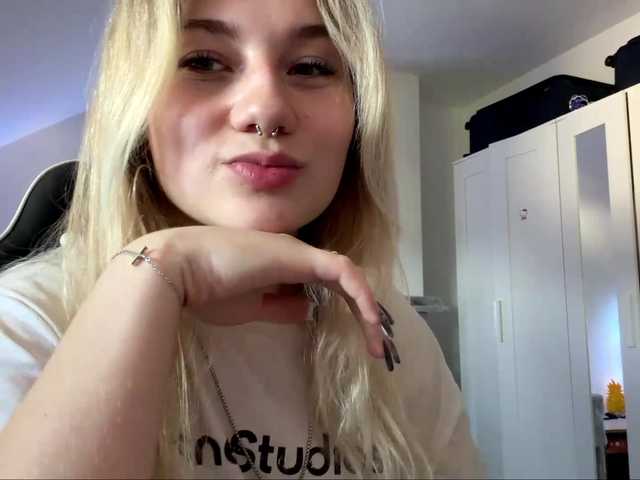FlippyPippy live webcam show