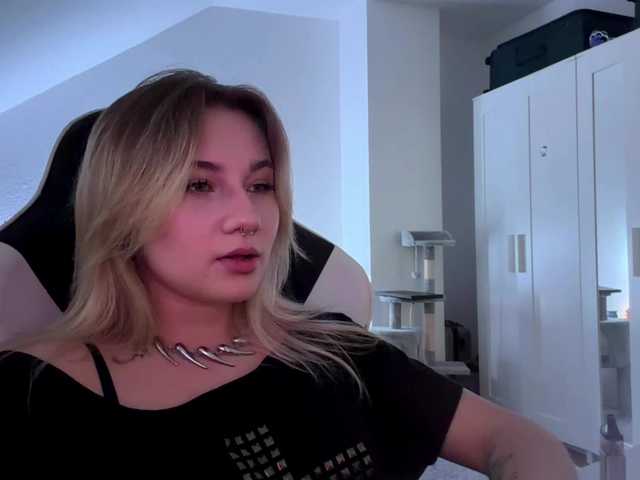 FlippyPippy live cam on BongaCams