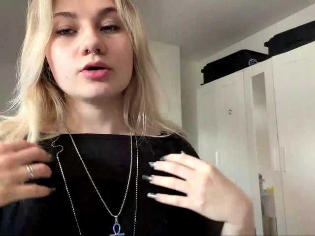FlippyPippy live webcam show
