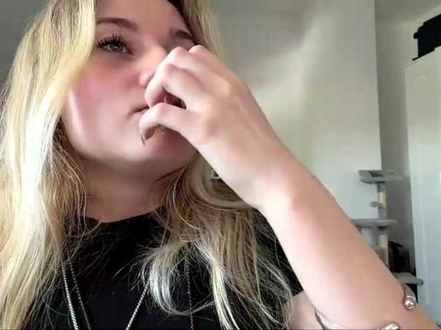 FlippyPippy live cam on BongaCams