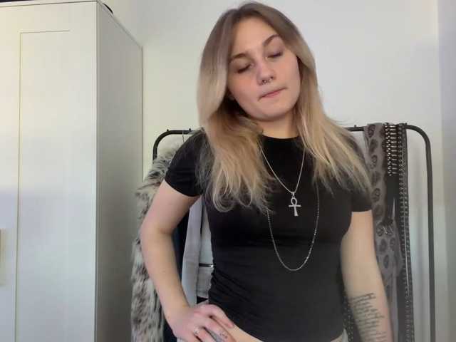 FlippyPippy live cam on BongaCams